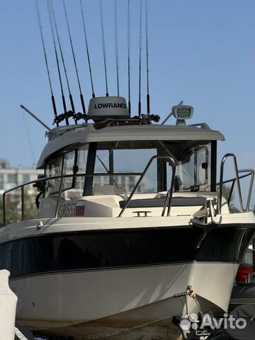 Катер Parker 660 Pilothouse