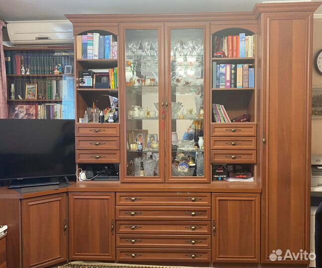 Стенка в гостиную