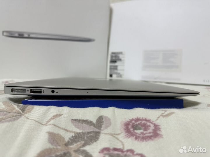 Apple MacBook Air 13 early 2015