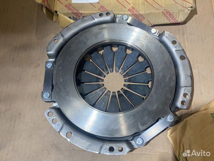 Корзина сцепления Toyota 4Runner 31210-35110