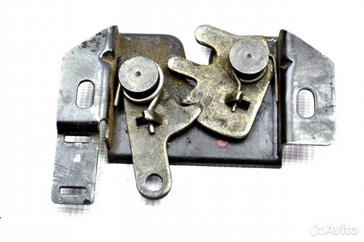 Замок люка бокового ящика кабины, левый scania R-s