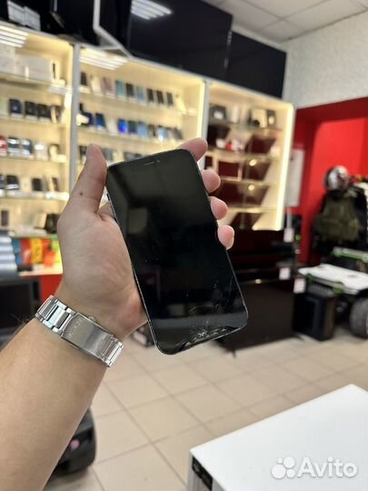 iPhone Xr в 13 про корпусе под восстановление