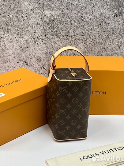 Несессер Louis Vuitton Dopp Kit