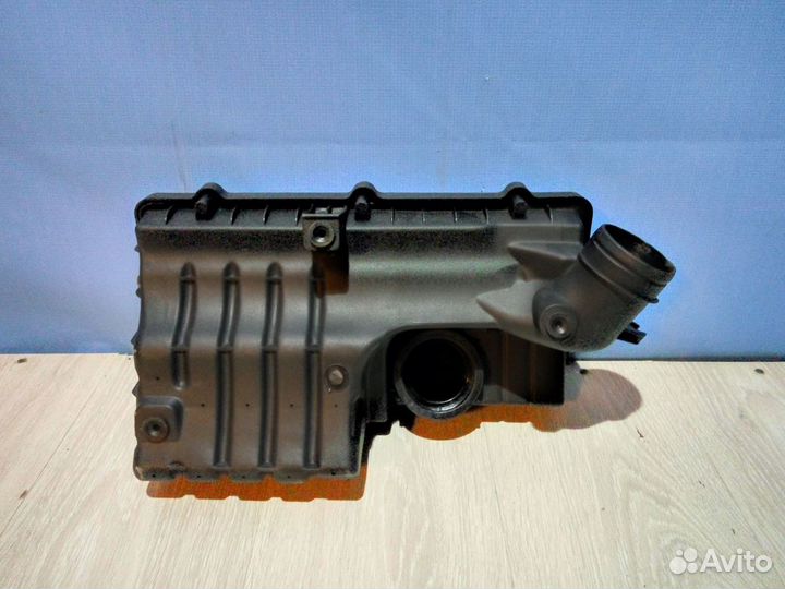 Корпус воздушного фильтра Polo 2010-2015