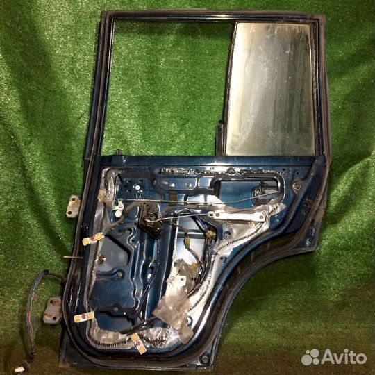 Дверь задняя правая Suzuki Escudo TD01WTD11WTD61W