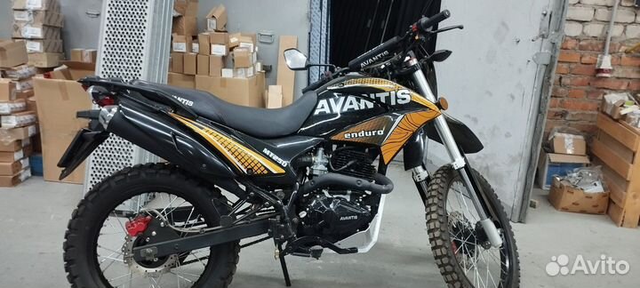 Мотоцикл Avantis MT 250