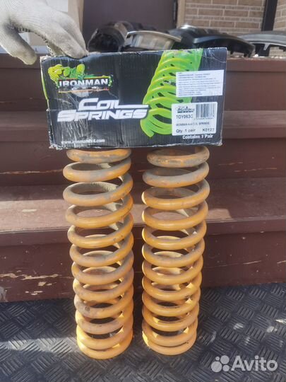 Продам пружины на ленд крузер 200