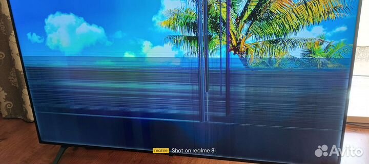 Продам разбитый телевизор