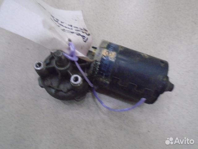 Моторчик стеклоочистителя передний Opel Vectra A