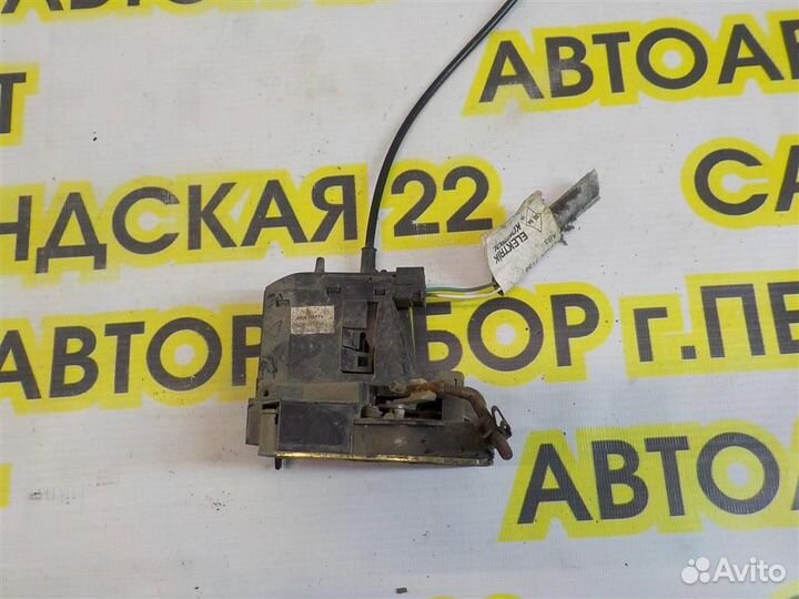 Замок двери задней правой Renault Megane I 1995-2