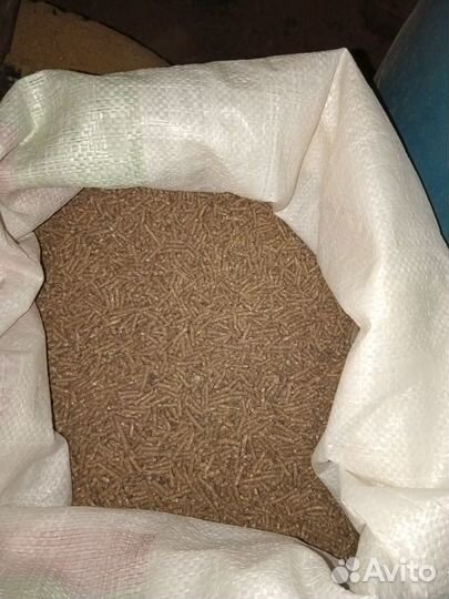 Комбикорм,травяная гранула,премикс и др