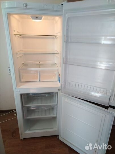 Холодильник бу indesit