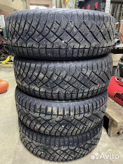 Nitto Therma Spike 225/65 R17