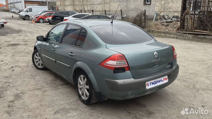 Бачок омывателя лобового стекла Renault Megane 2 7