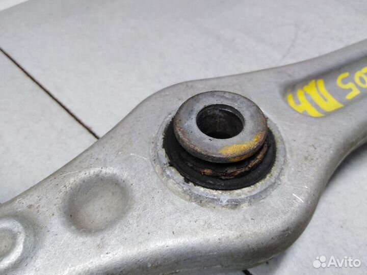 Рычаг передний Мерседес