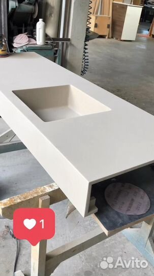 Столешница из искусственного камня (акрил, кварц)