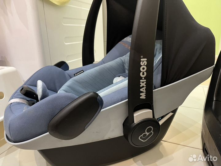 Автолюлька maxi cosi pebble plus с базой isofix