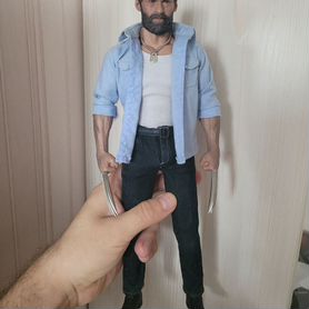 Logan 1/6 Eleven