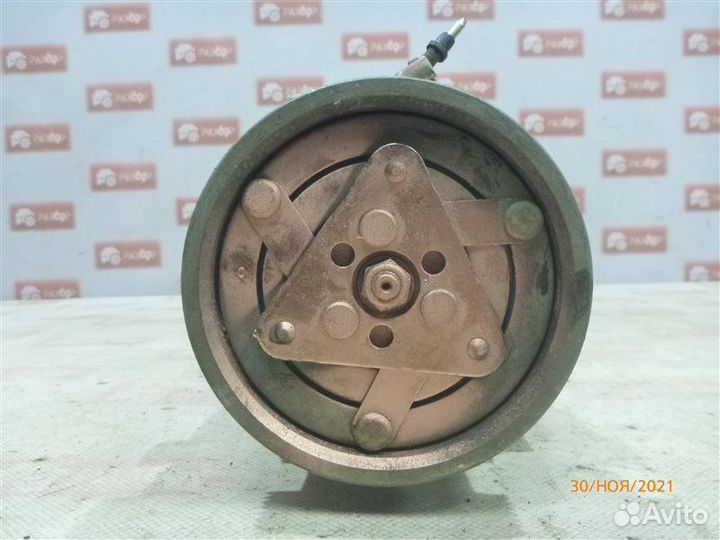 Компрессор кондиционера Renault Duster HSA K4M