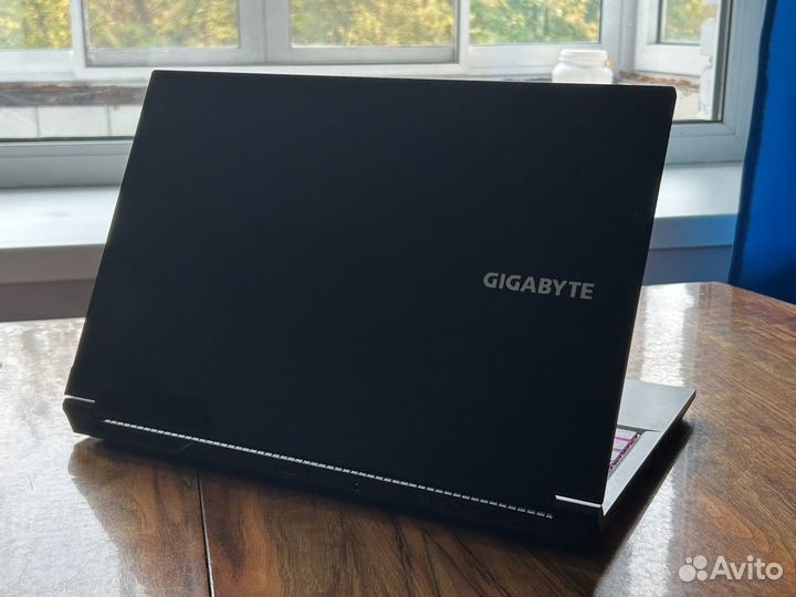 Ноутбук Gigabyte g5 mf (rtx4050, i5 12500h)