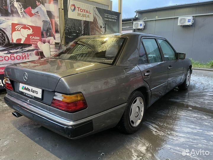 Mercedes-Benz W124 2.6 AT, 1988, 350 000 км