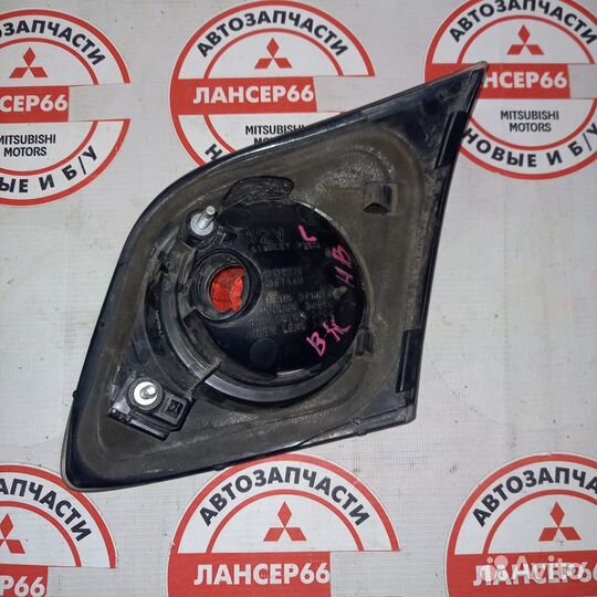 Фонарь задний левый В крышку мазда 3 вк хэтчбек