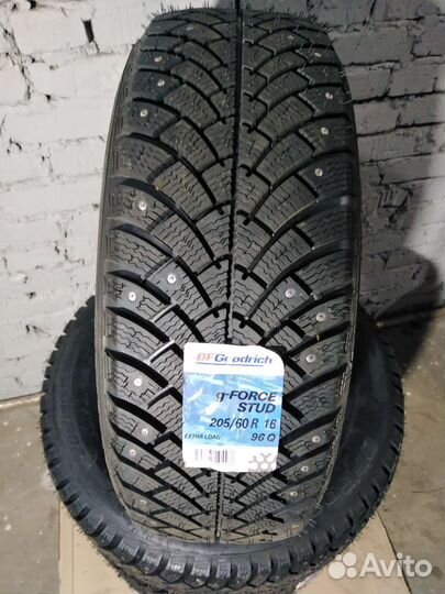 Bfgoodrich G-Force Stud 205/60 R16 96Q