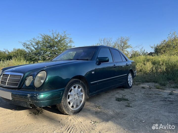 Mercedes-Benz E-класс 2.0 МТ, 1995, 300 000 км