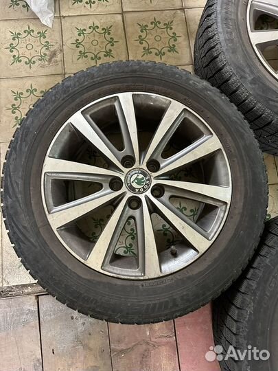 Продам зимние колеса Bridgestone