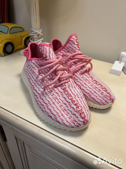 Кроссовки yeezy boost 38 размер