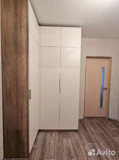 Встраиваемый шкаф