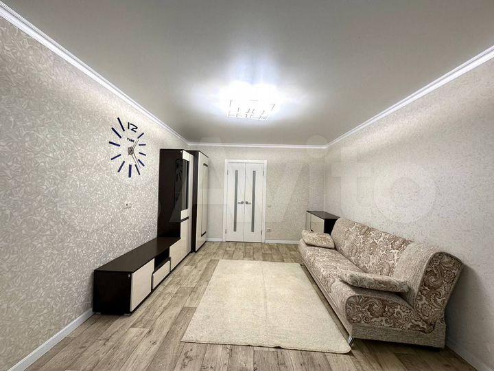 2-к. квартира, 52 м², 13/16 эт.