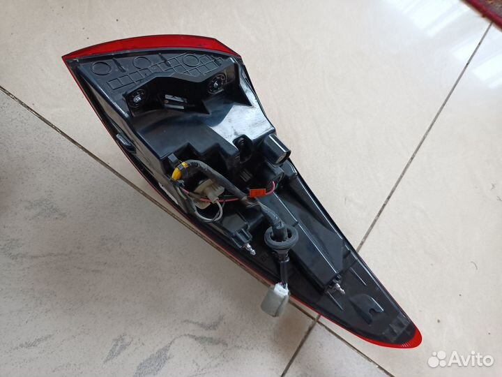 Kia Rio X-Line фонарь оригинал