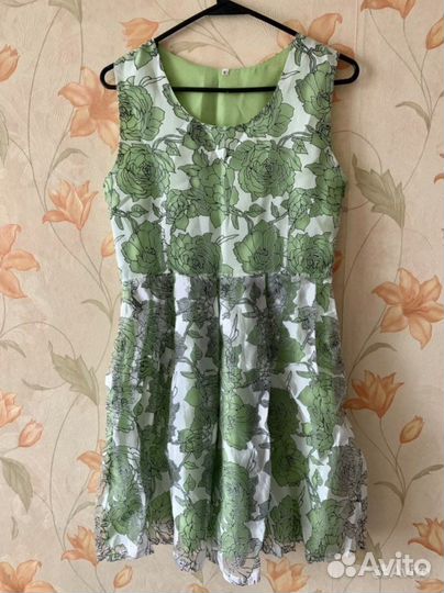 Платья размер 42,44,46