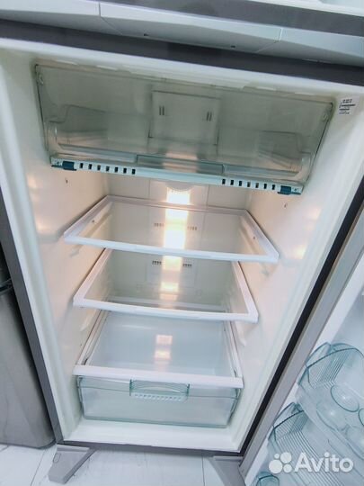 Холодильник Whirlpool No Frost