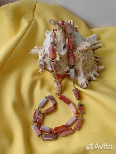 Бусы из сердолика