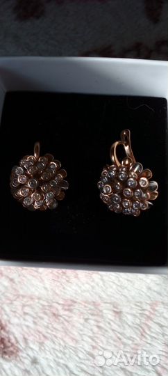 Золотые серьги