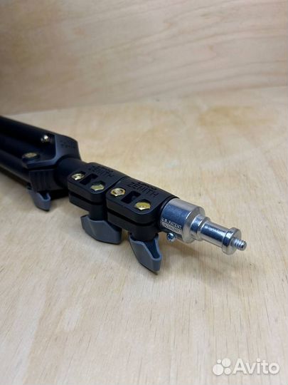 Штатив усиленный 210см универсальный