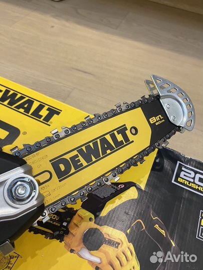 Пила цепная аккумуляторная Dewalt