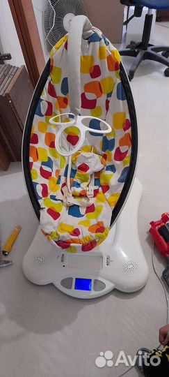 Детские электронные качели 4moms