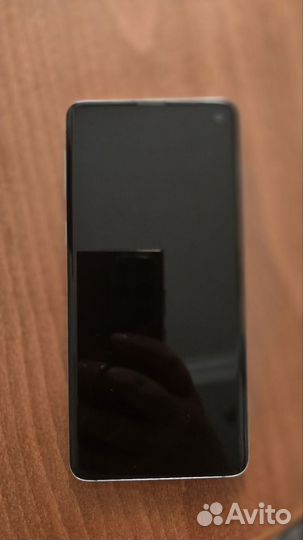 Samsung Galaxy S10, 8/128 ГБ