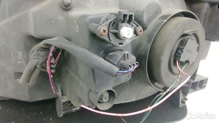 Фара 260108H725 Nissan X-Trail T30 (2001-2006)