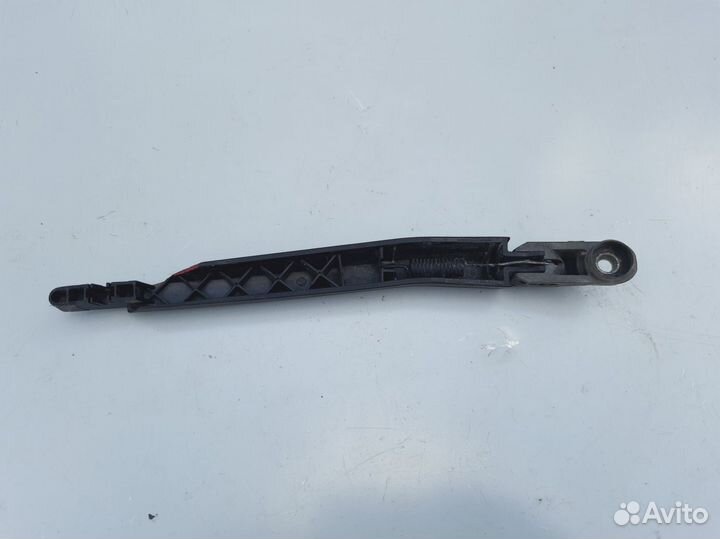 Поводок стеклоочистителя заднего Fiat Punto 3