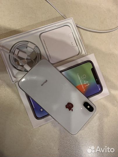 iPhone X, 256 ГБ