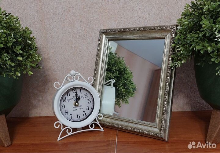 Зеркало в багетной раме