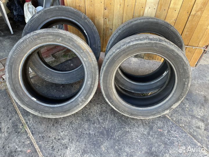 Continental ContiPremiumContact 2 215/55 R17