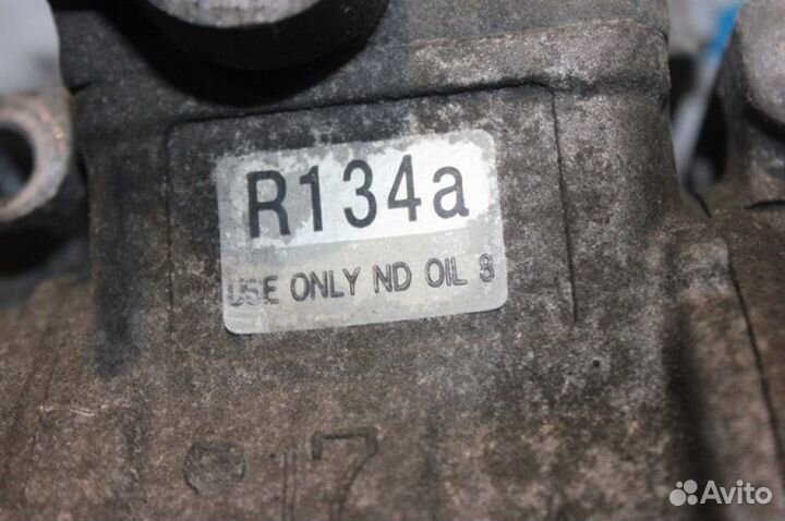 Компрессор кондиционера Kia Sorento I BL D4CB