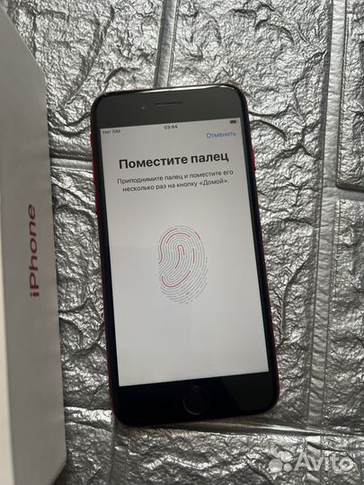 iPhone 8, 64 ГБ