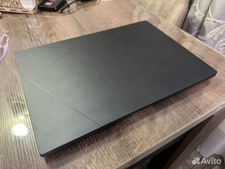 Ноутбук Asus zenbook 14 oled