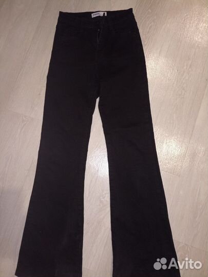 Кожаные брюки, джинсы-клеш